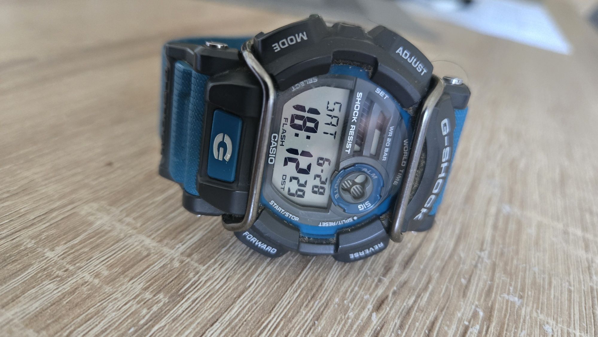 Casio g-shock GD-400 2ER