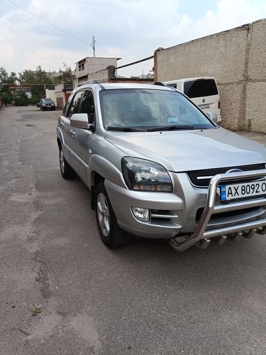 Продам Kia Sportage 2 Active   Exclusive
