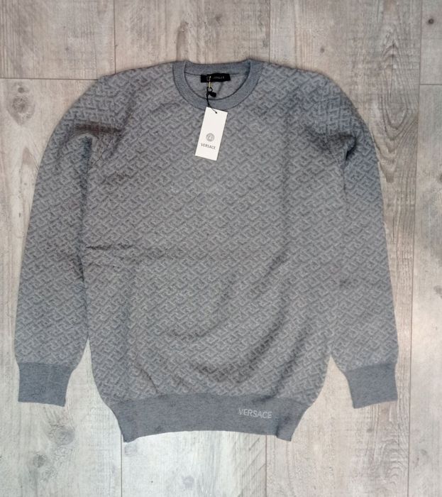 Versace sweter męski gruby.
