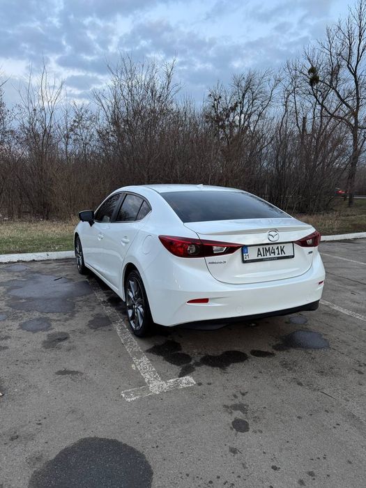 Продам Mazda 3 2017