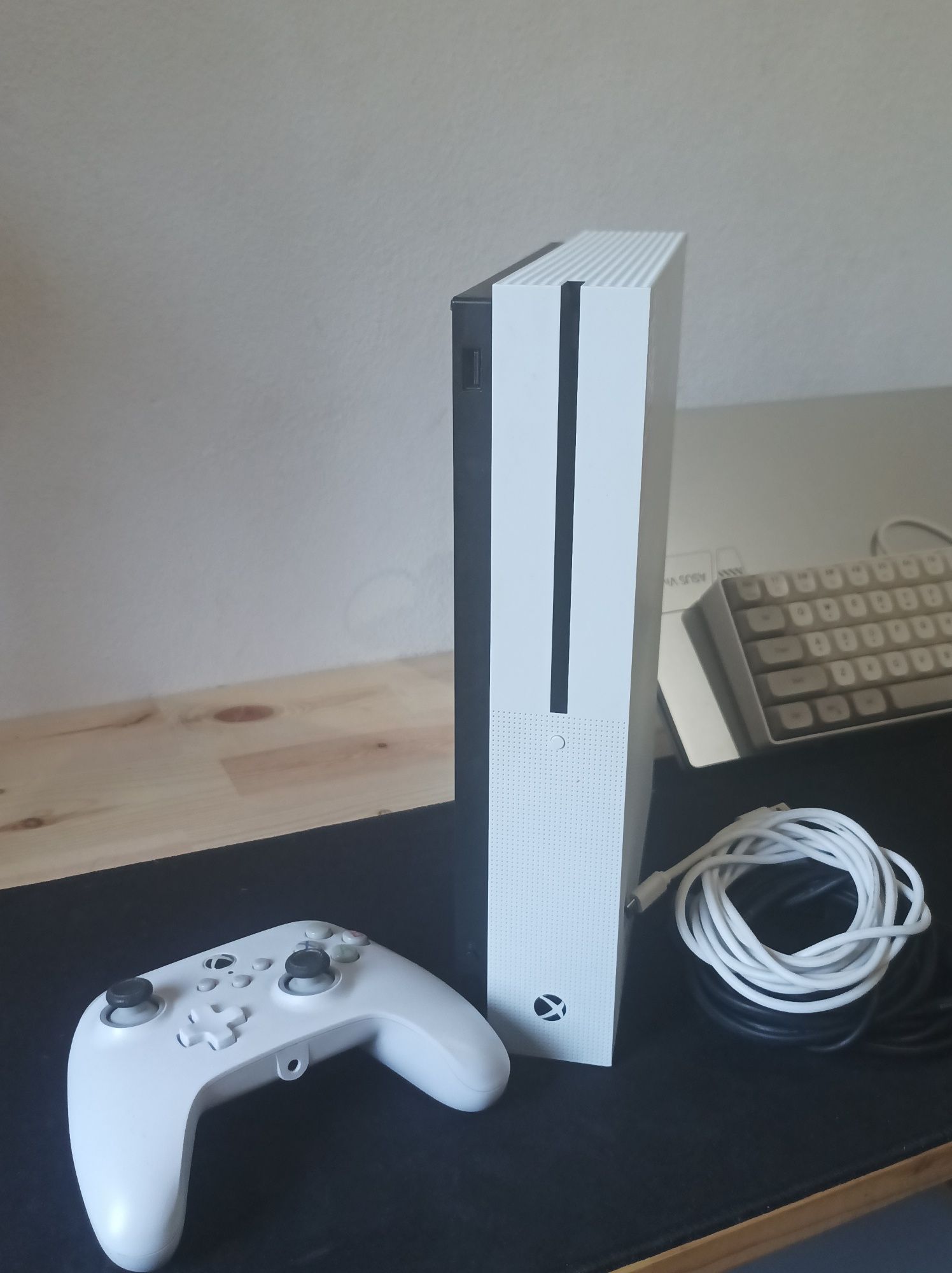 Xbox one em óptimo estado!