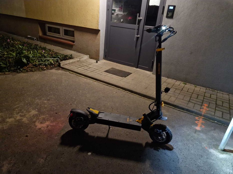 Hulajnoga elektryczna Ausom L1 800W