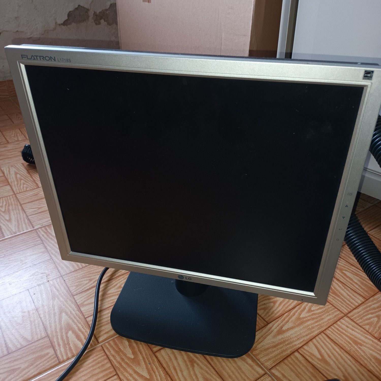 Monitor LG Flatron 17p