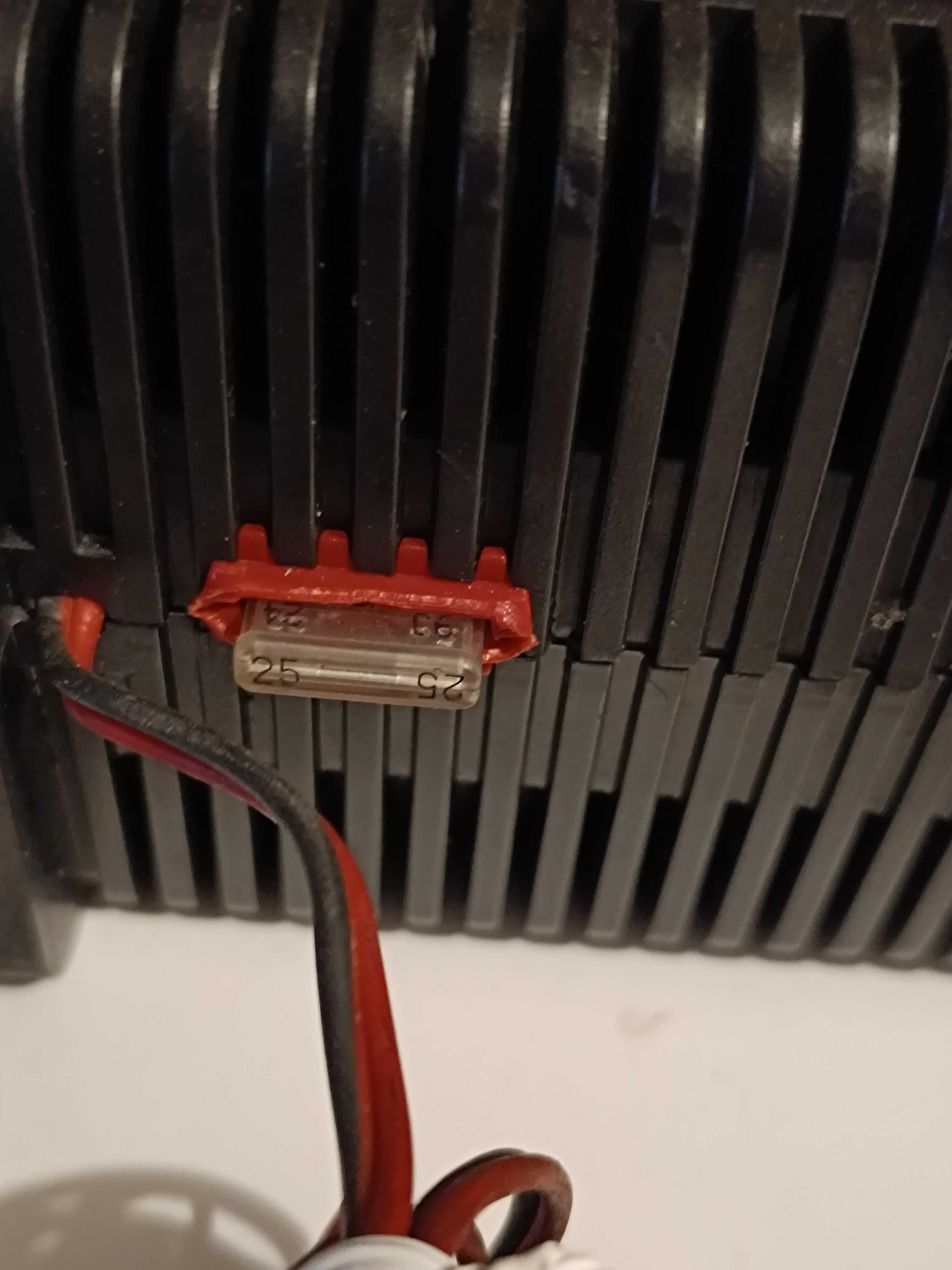 Carregador de Bateria 12V Turbo 8