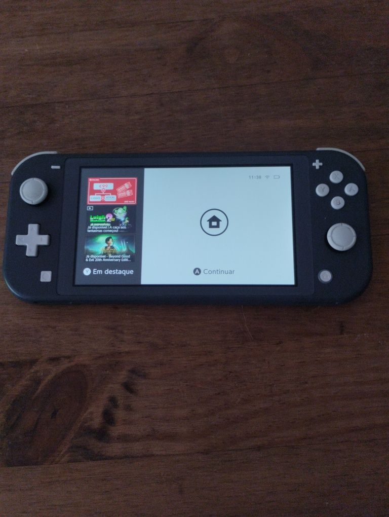 Nitendo switch cinzenta