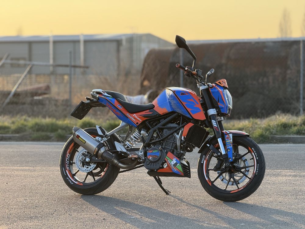 Ktm duke 125 Akrapovic