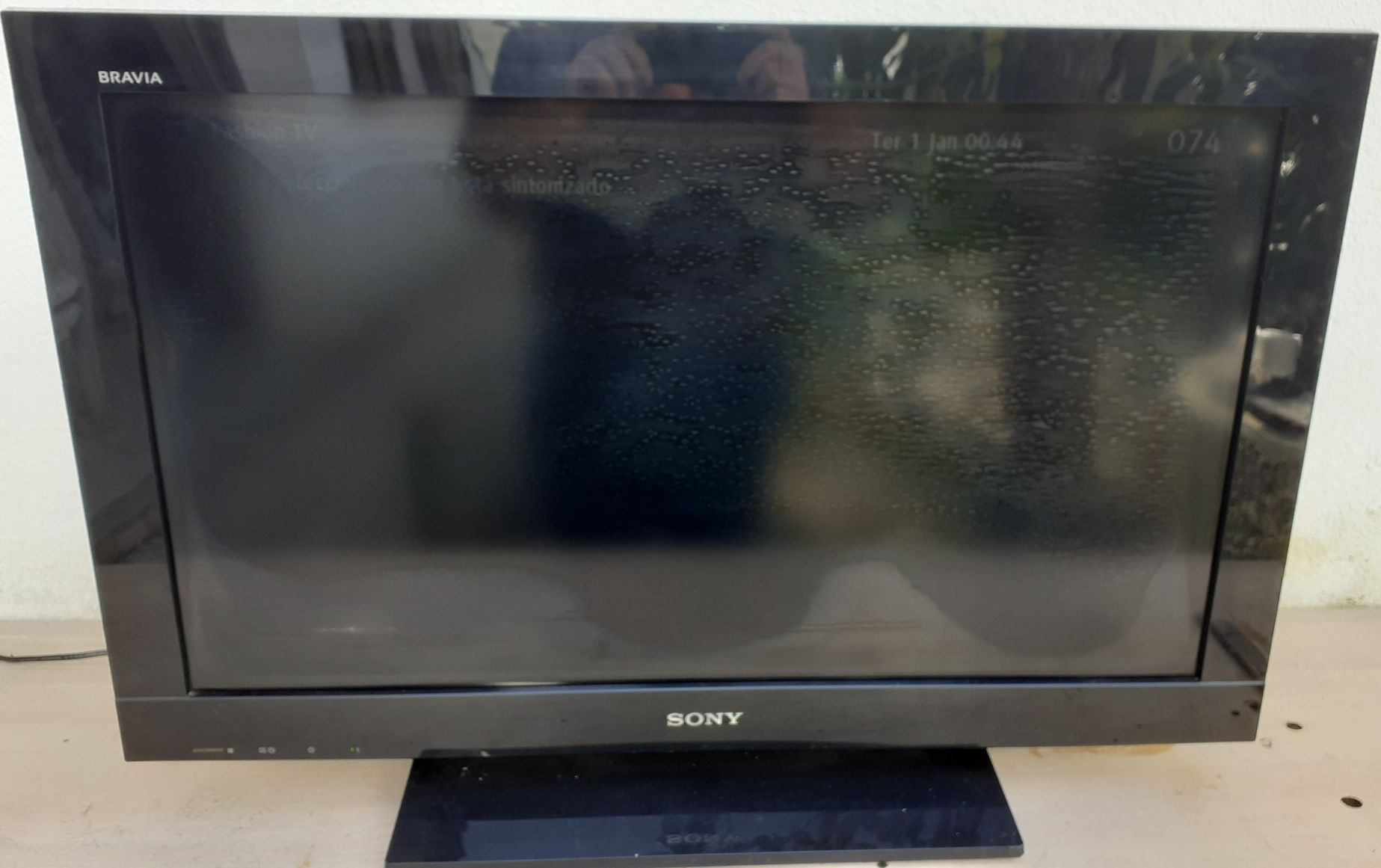 SONY bavia  KDL - 32BX300