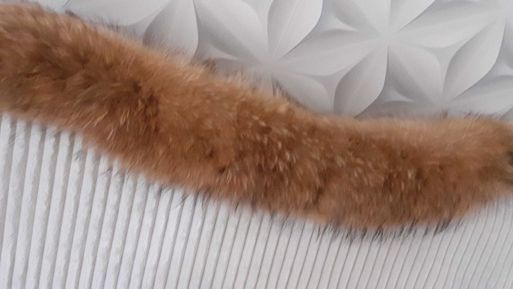 Jenot na kołnierz lub do kaptura