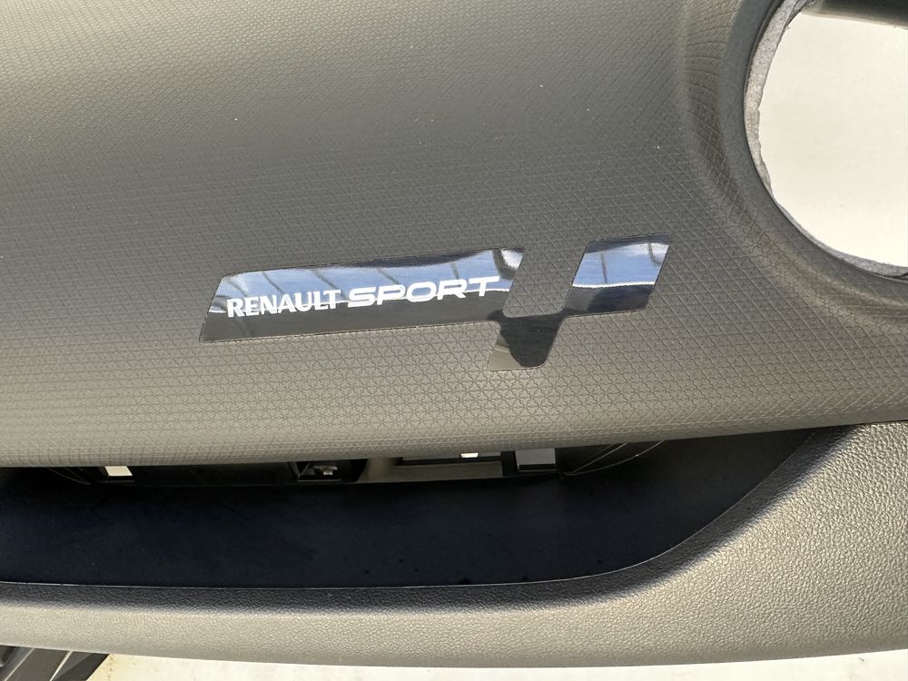 Deska rozdzielcza ,Konsola Airbag Renault Clio 4R.S