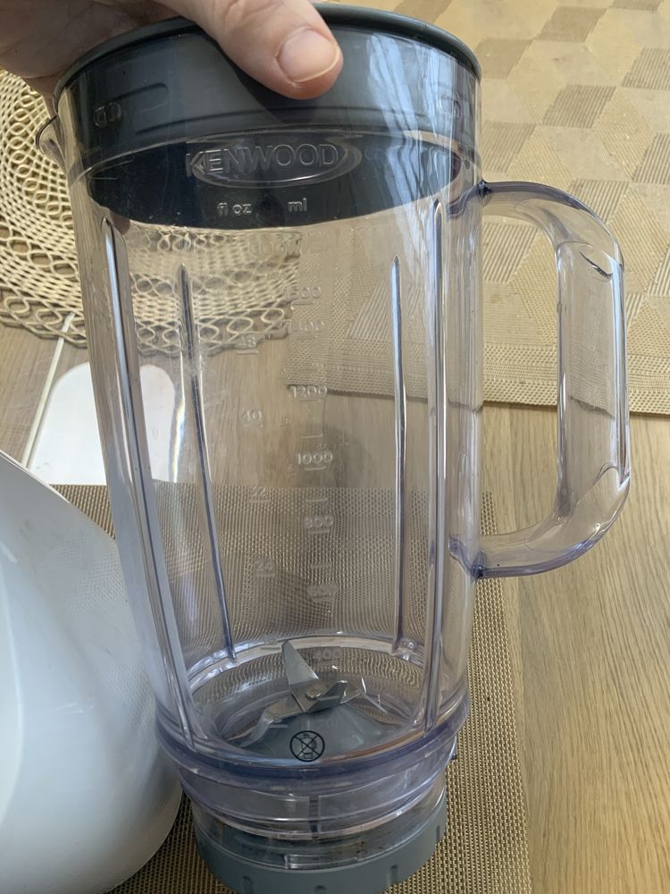 Блендер Kenwood BLP41