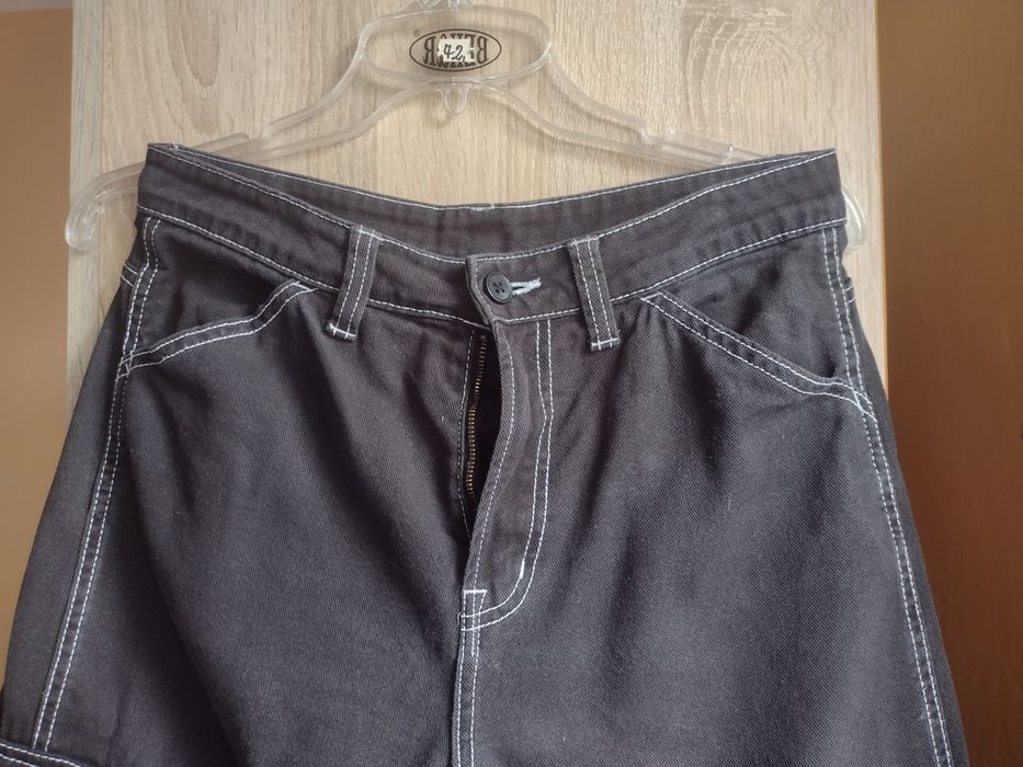 Czarne spodnie bojówki H&M 36