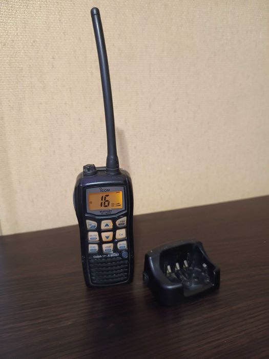 Морские радиостанции ICOM IC-M35, M34. Дополнительные АКБ BP-252.