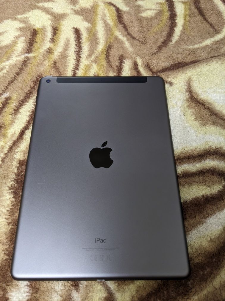 iPad 7 128 Гб LTE