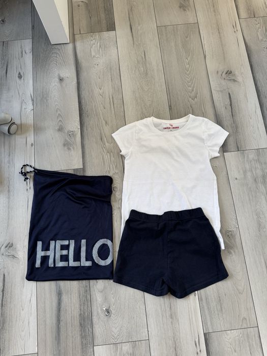 Dziewczęcy  strój w-f  146