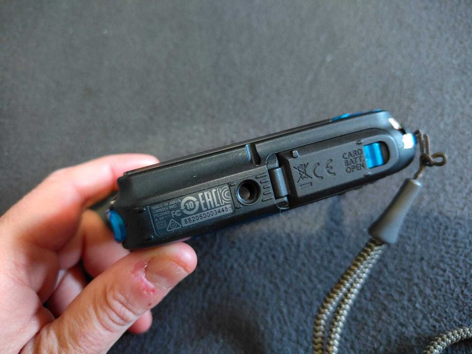 Canon Powershot D30 à prova d´água 25 metros