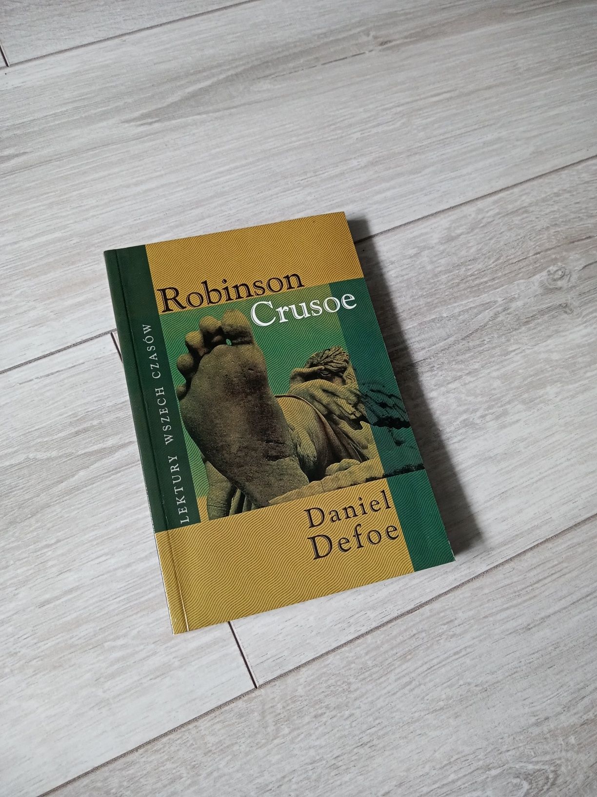 Książka Robinson Crusoe Daniel Defoe lektura Nowa