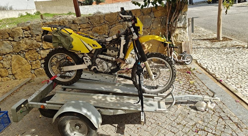 Reboque motas e moto4