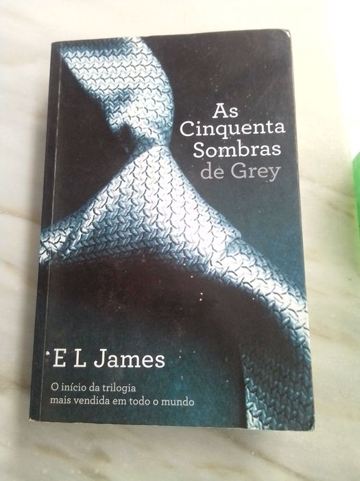 Livro cinquenta sombras de grey volume 1 só 7€ vol 1