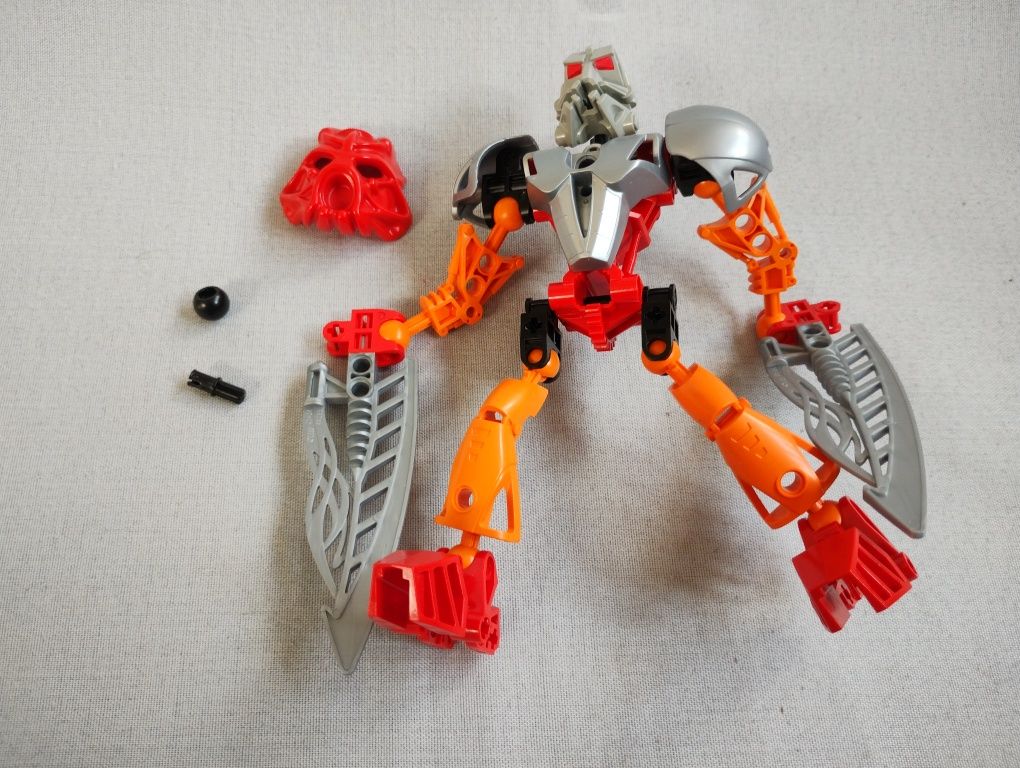 LEGO Bionicle: 8572 - Tahu Nuva oryginalny i kompletny