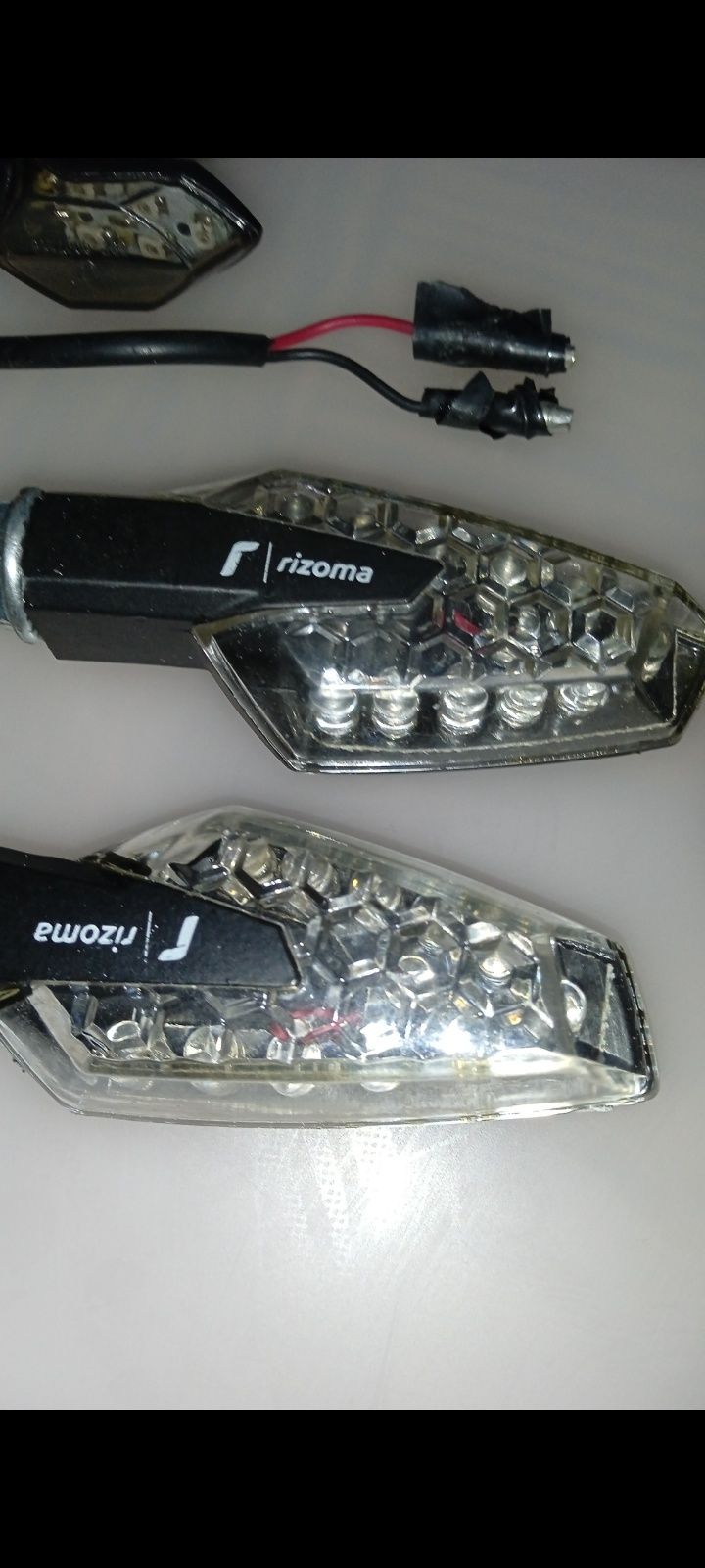 Piscas Rizoma Leds Motas