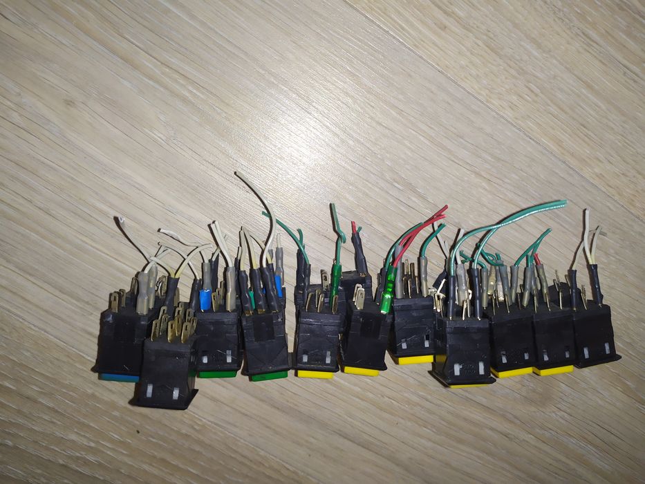 Кнопка вмикання. БУ.