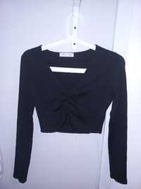 Czarny crop top na długi rękaw