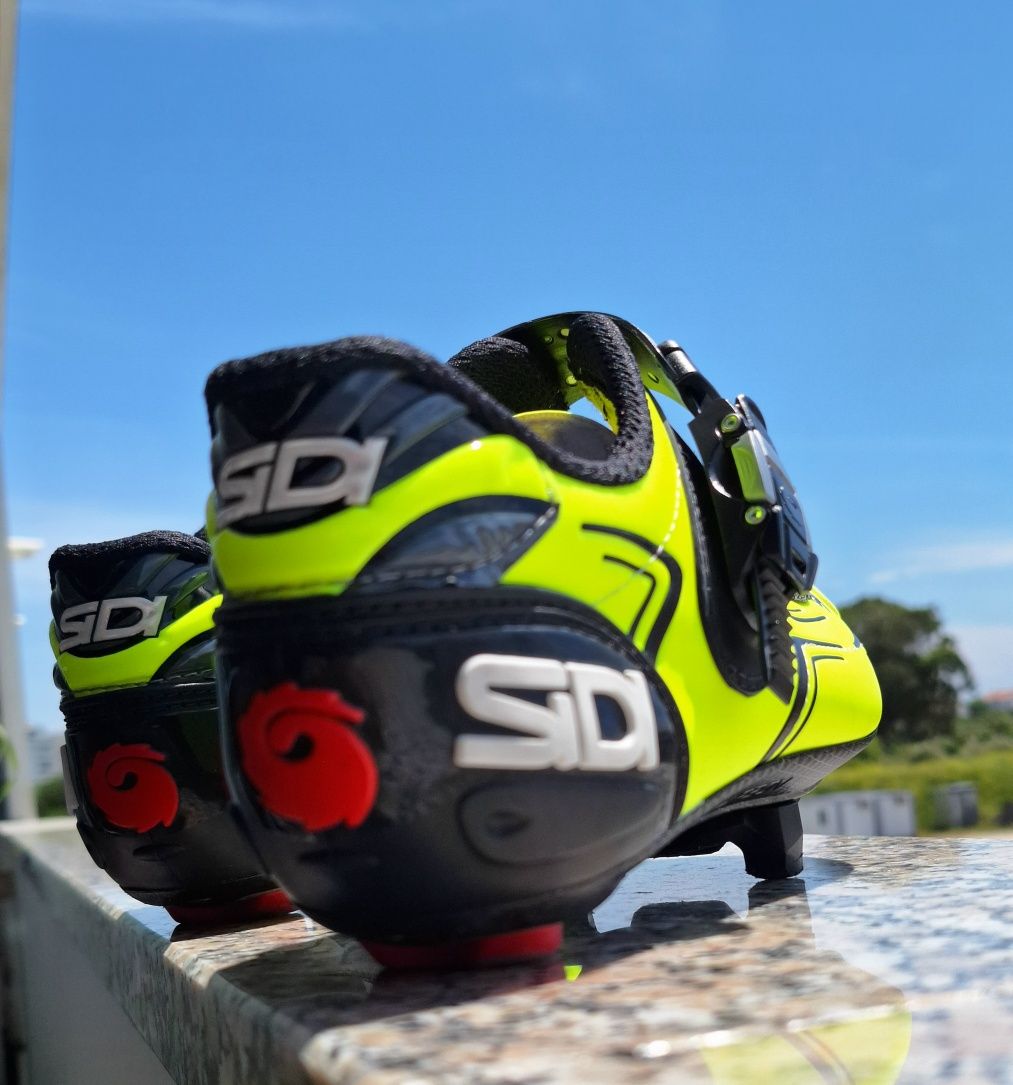 Sapato Sidi estrada