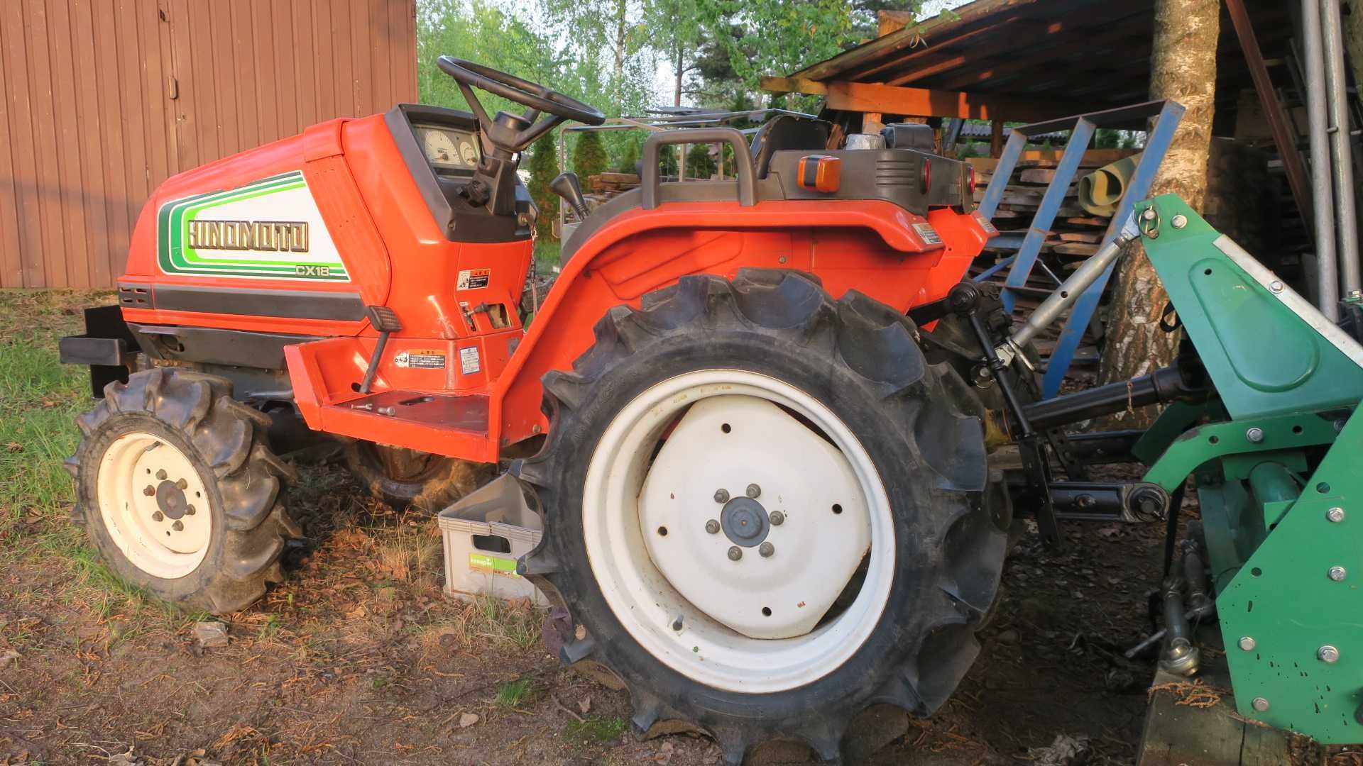 traktor Hinamoto CX18 (Kubota Aste}