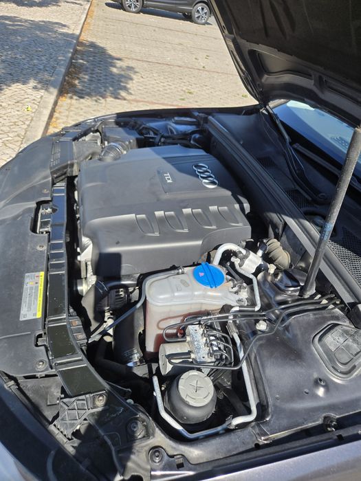 AUDI A4 sedan 2.0