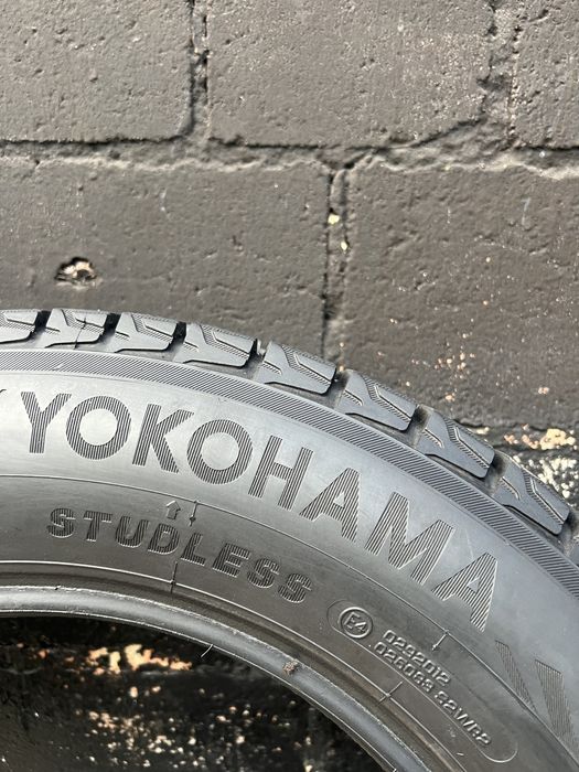 Шини р17 225/65 Yokohama Ice Guard g075