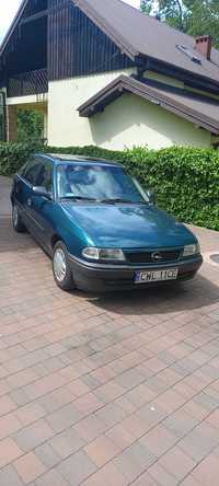 Sprzedam Opel Astra 1.6 94 benzyna