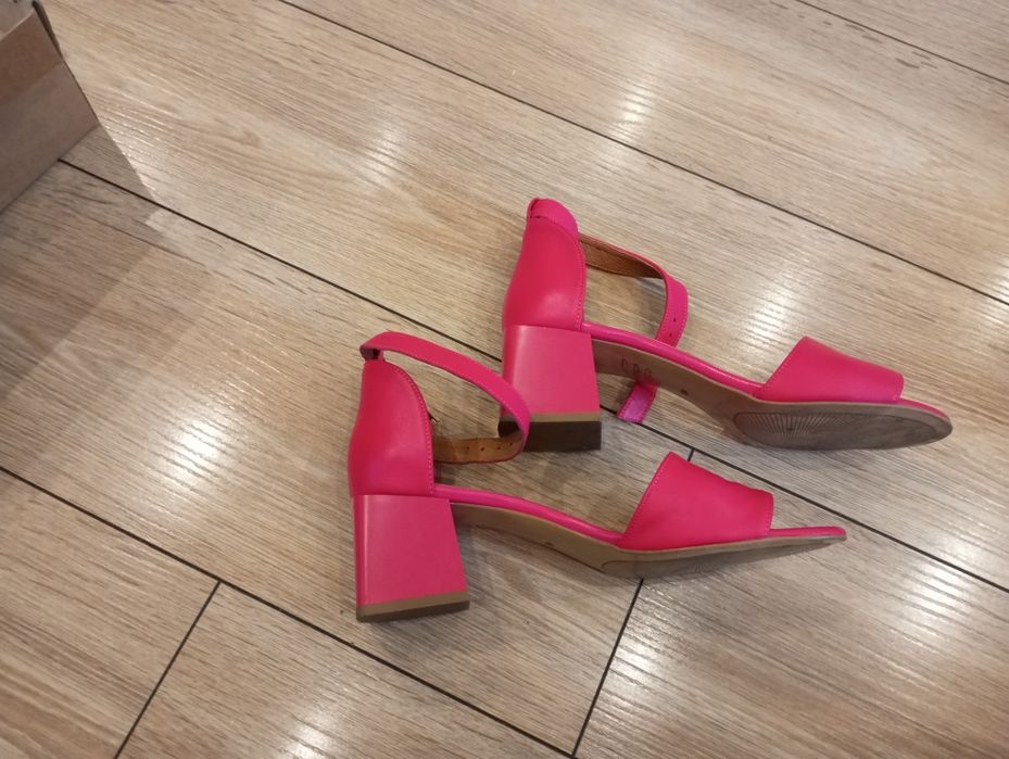 Sandały damskie Casu 40