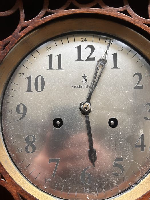 Stary zegar na ściane