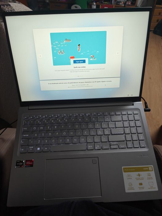 ASUS VivoBook M1603QA