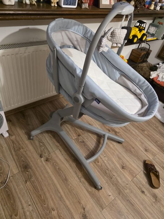 Chicco Baby Hug Pro 4w1 łóżeczko gondola krzesełko