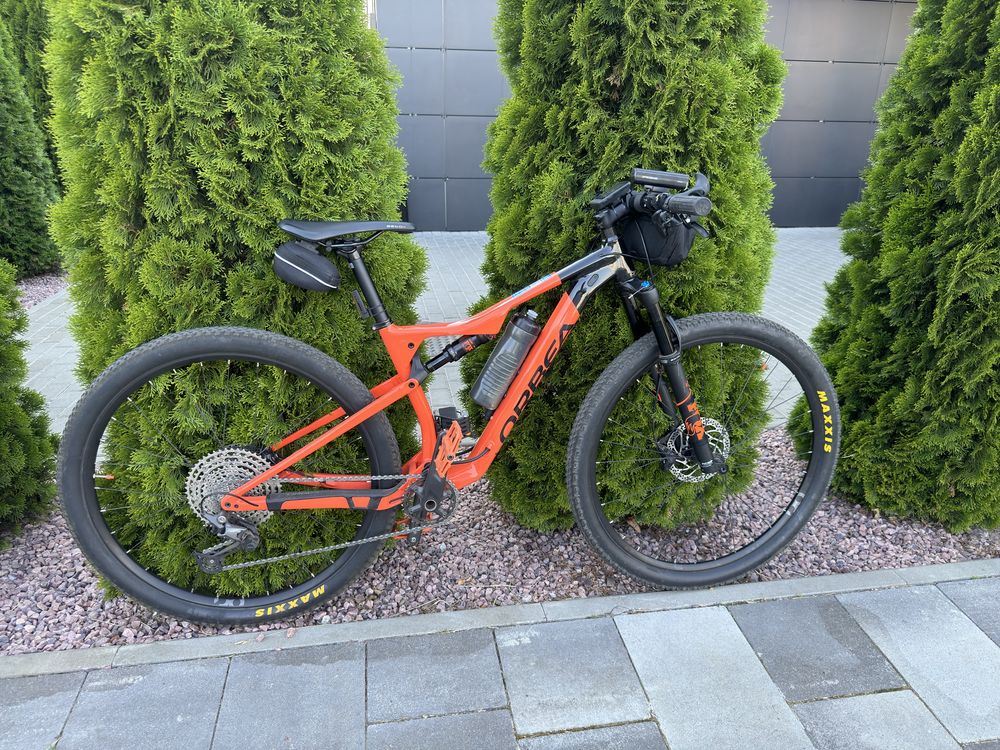 Двопідвіс Orbea OIZ 30