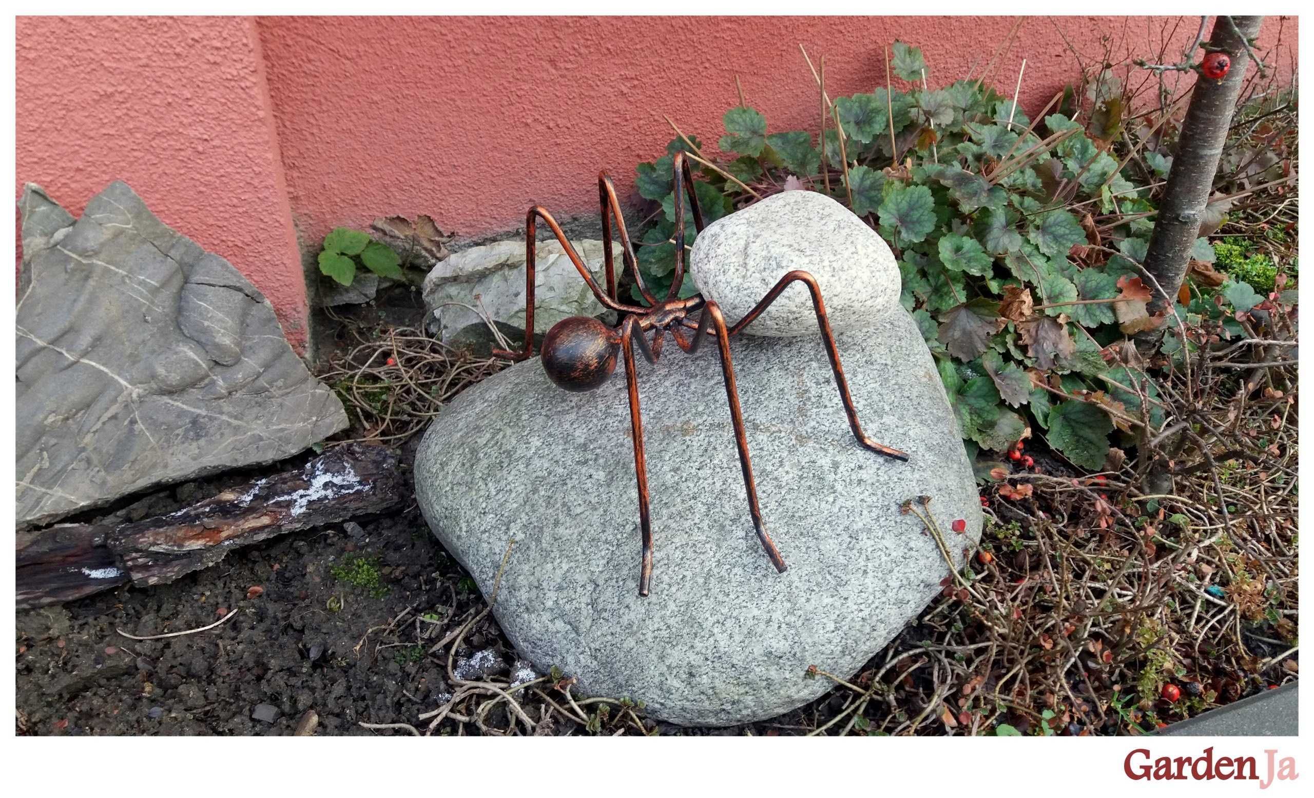 ozdoba ogrodowa mrówka rzeźba figura prezent