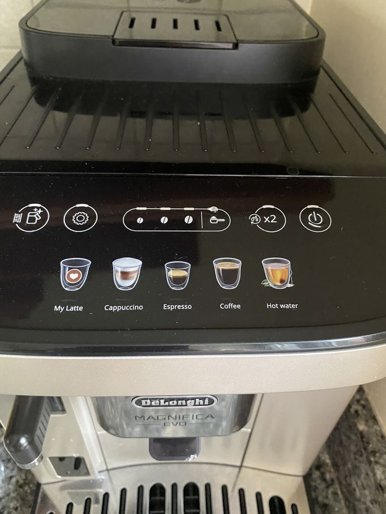 Dane techniczne Ekspres DeLonghi Magnifica Evo ECAM290.61.SB