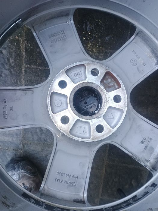 Koła Tiguan 17 et 43. Nowe opony!