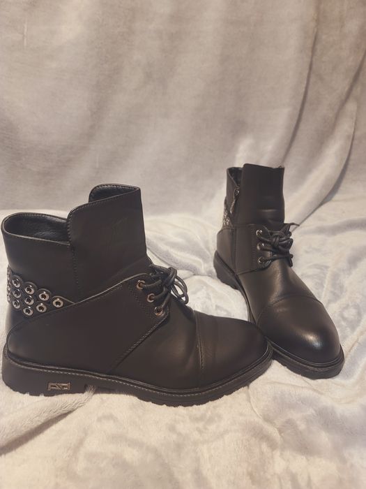 Чоботи демісезонні жіночі 40 розмір