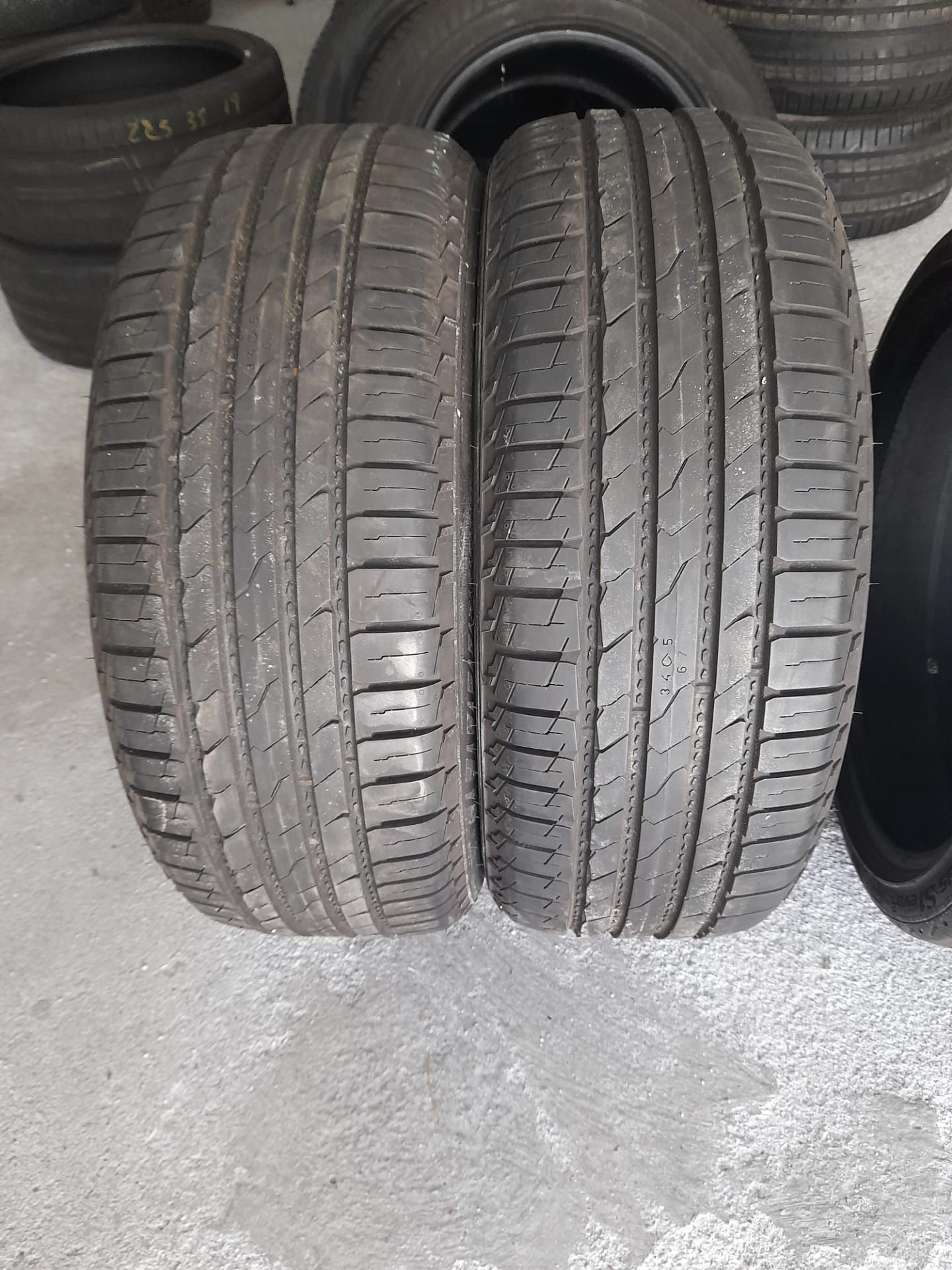 2 pneus 235/55R18 Nokian seminovos