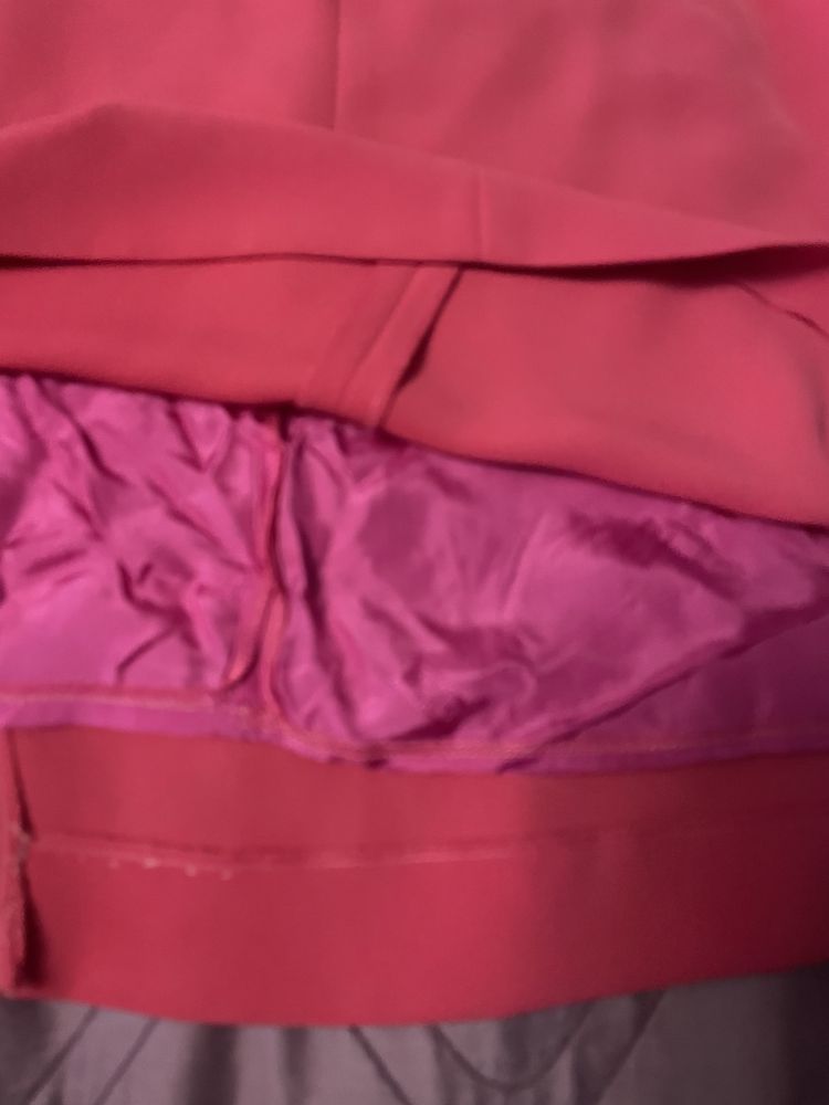 różowa spódnica z podszewką