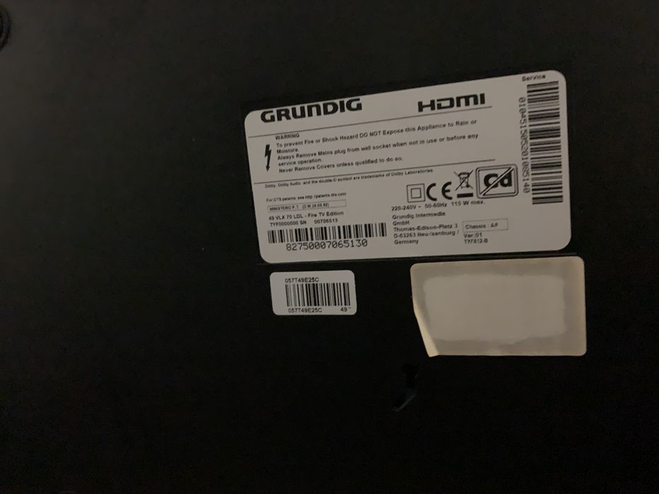 Телевізор Grundig 50 smatr TV 4k + кріплення на стіну