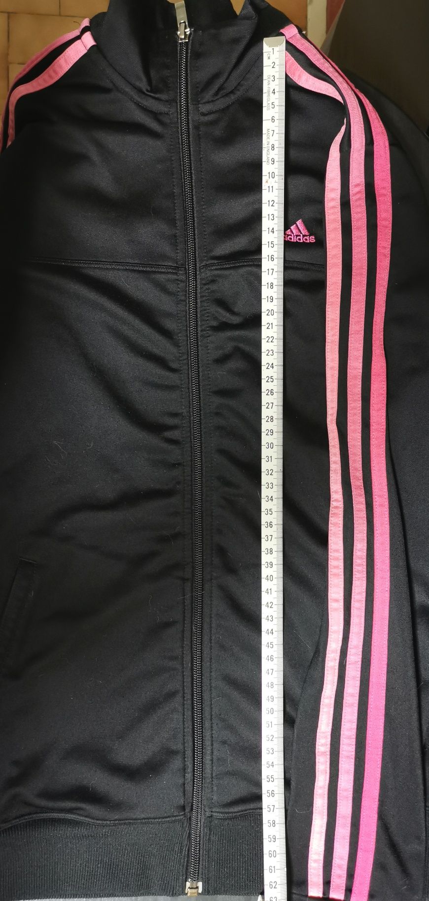 Casaco Adidas preto com listas rosa para adolescente