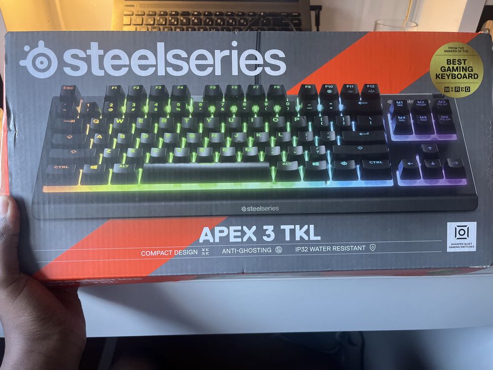 Teclado com fio Steelseries APEX 3 TKL 80%