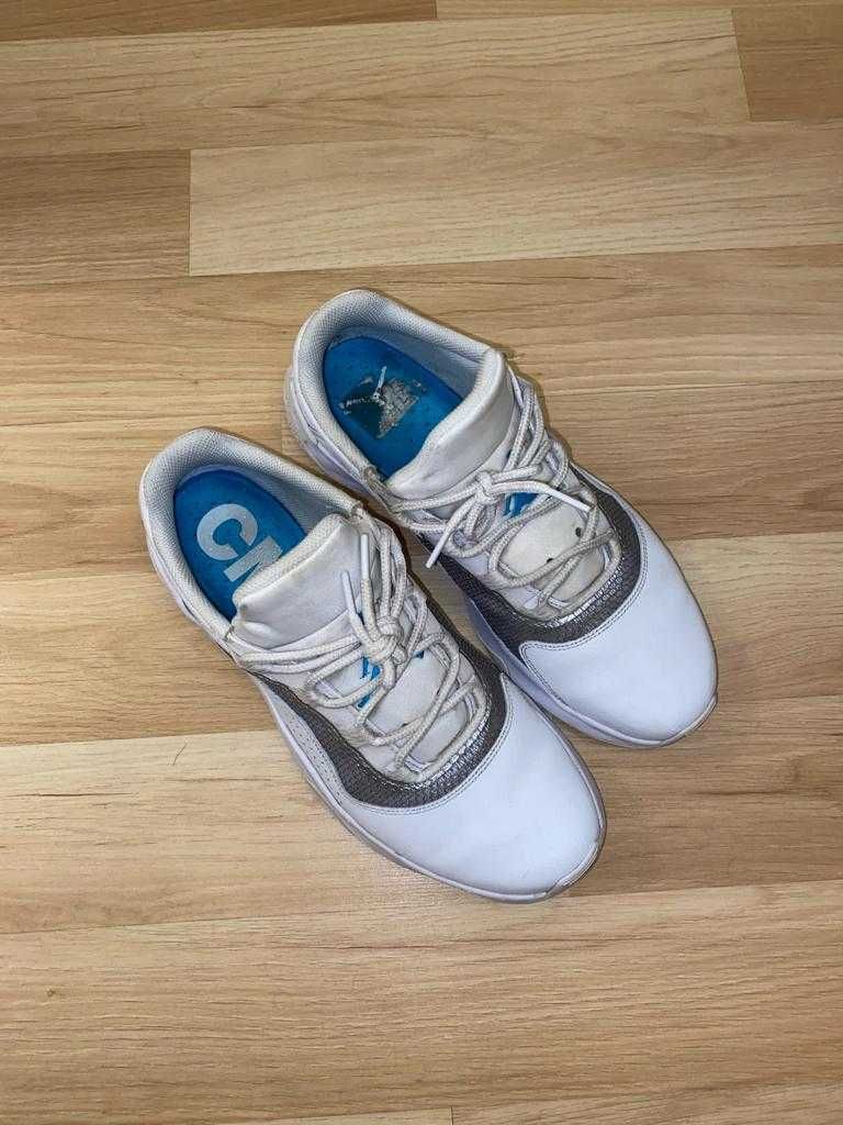 Air Jordan 11 CMFT Low