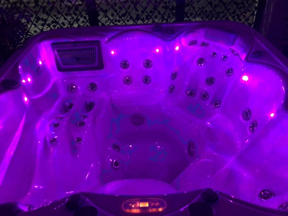 Jacuzzi 5/6 pessoas lisboa spas, baixa de preços desde 5.280,00