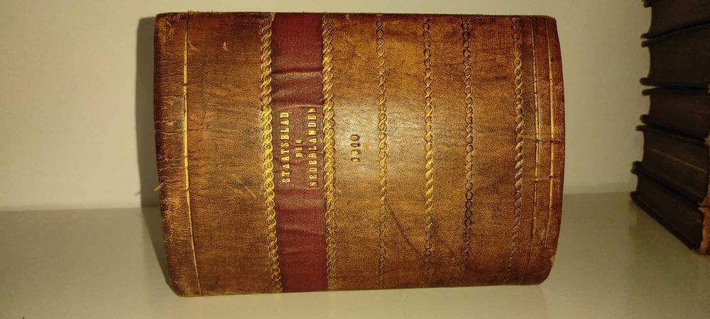 Старинная книга. Свод всех законов королевства Нидерланды 1910 год.