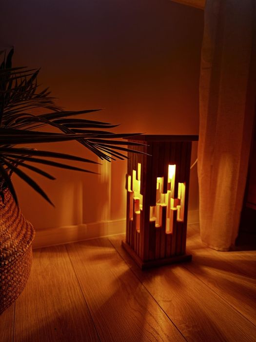 Lampka nocna, drewniana Loft