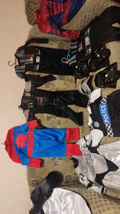 Дитячі карнавальні костюми 3-11 років - супергерої,професії і т.п.